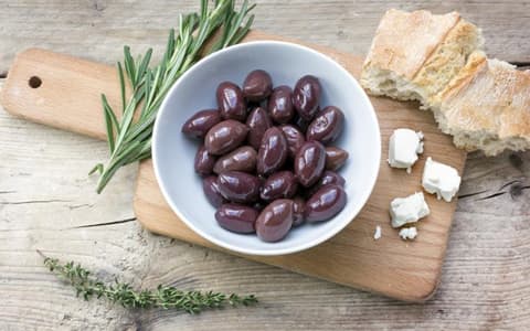 kalamata zeytin özellikleri