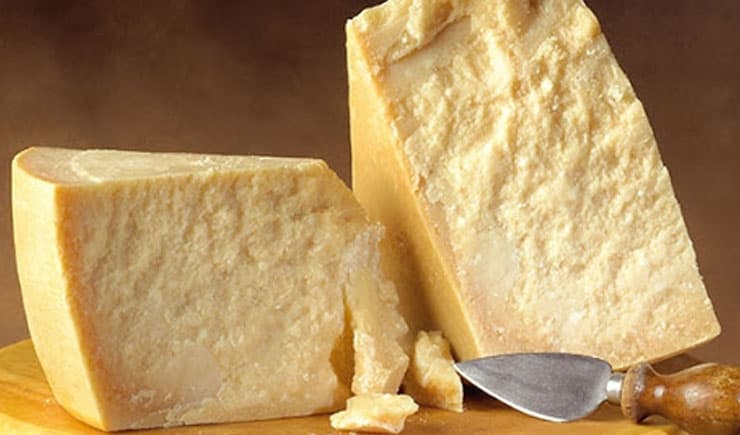 Parmesan peyniri nedir, hangi ülkenindir?