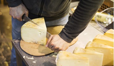 Pazarda satılan peynirler tehlikeli mi?